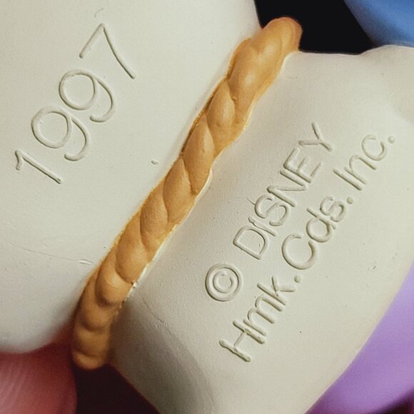 Hallmark Disney Mickey and Minnie Mouse Ice Skating Ornament 1997 - Picture 5 of 12